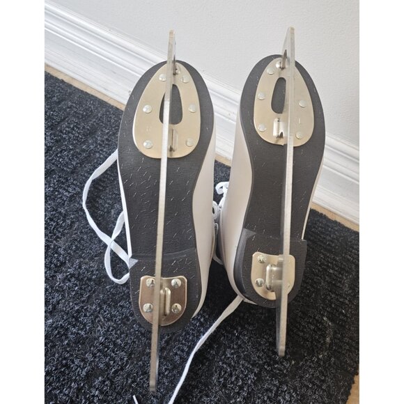 Women's, Girl's Soft Skate By Jackson Figure Skates Size 7 - Picture 3 of 10